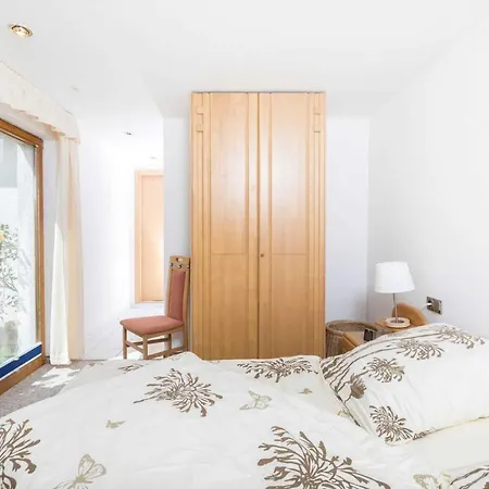 In Ruhiger Ortsran * Lauterbach (Rugen)