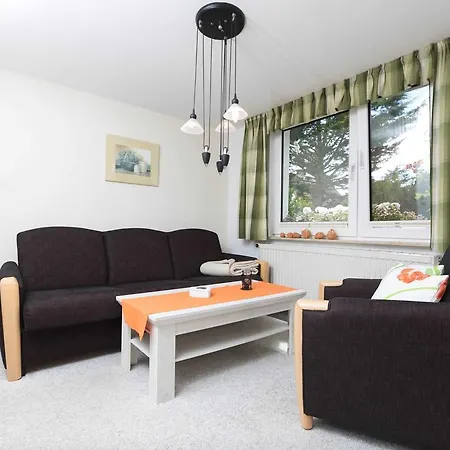 Apartment In Ruhiger Ortsran *