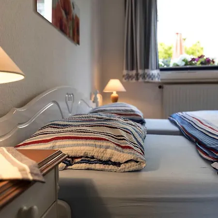 In Ruhiger Ortsran Apartman *