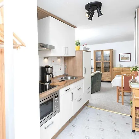 In Ruhiger Ortsran Lauterbach