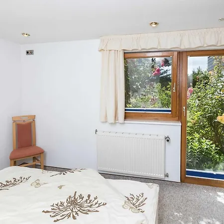 In Ruhiger Ortsran Apartment *