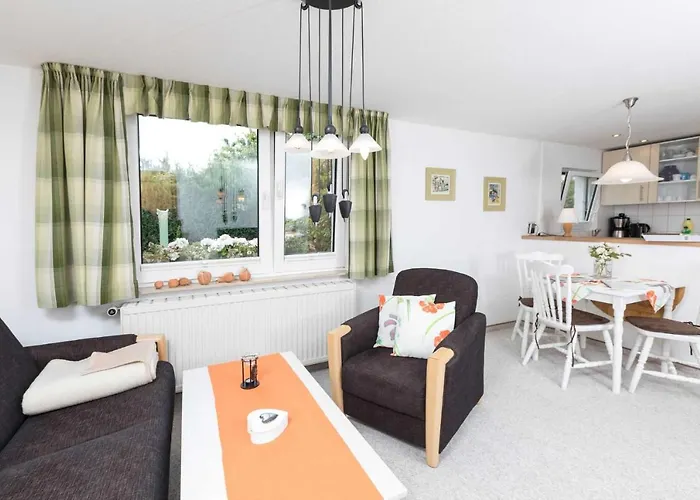 In Ruhiger Ortsran * Lauterbach (Rugen)