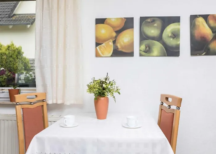 In Ruhiger Ortsran Lauterbach (Rugen)