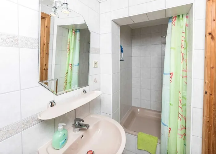 In Ruhiger Ortsran Apartament Lauterbach (Rugen)