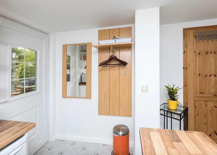 In Ruhiger Ortsran * Lauterbach (Rugen)